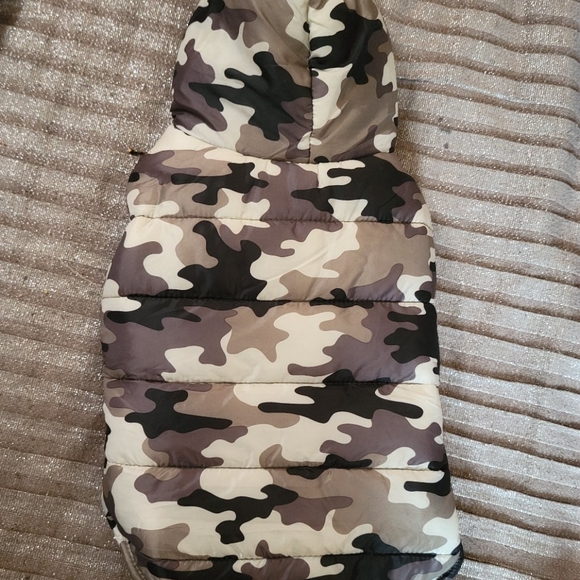 Top paw camouflage puffer small doggie coat - Picture 5 of 5